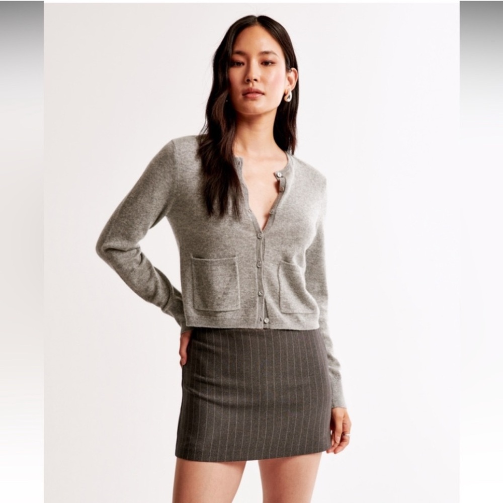 Abercrombie & Fitch Charcoal Grey & White Pinstripe Skort - Picture 2 of 5